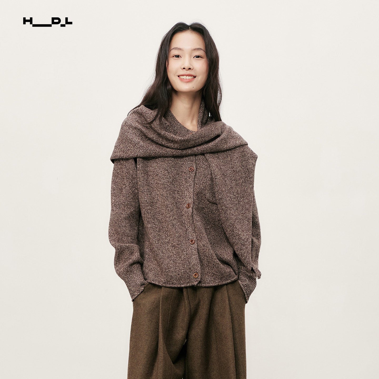 Brown chunky round-neck wool scarf cardigan
