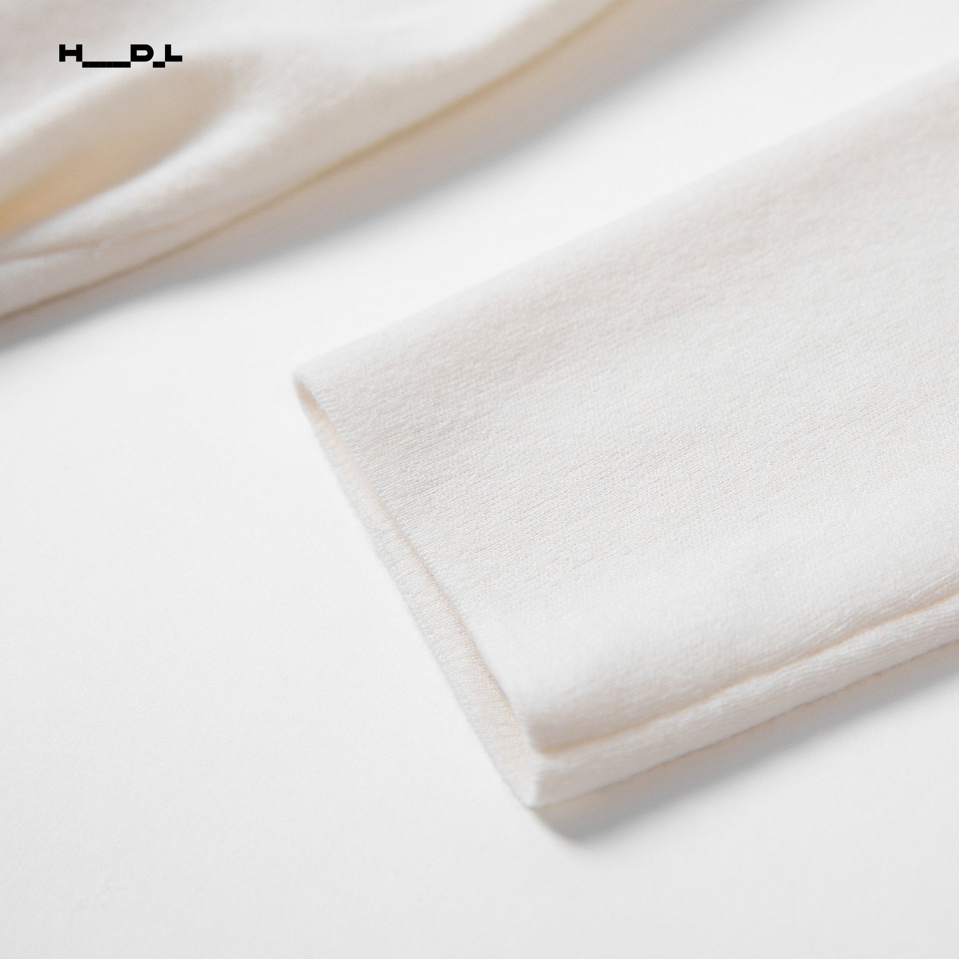 White wool tie-detail two-piece knit set