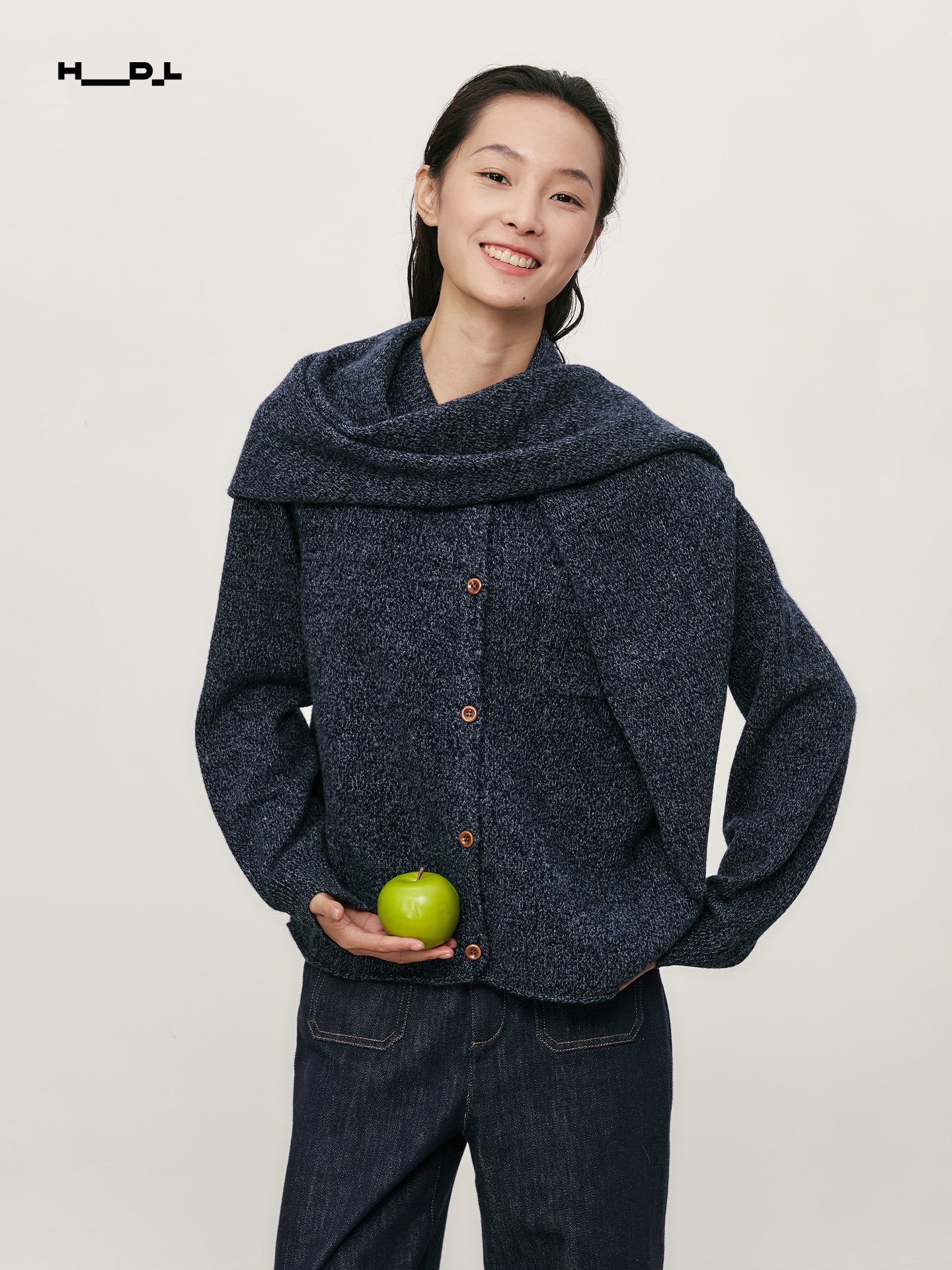 Brown chunky round-neck wool scarf cardigan