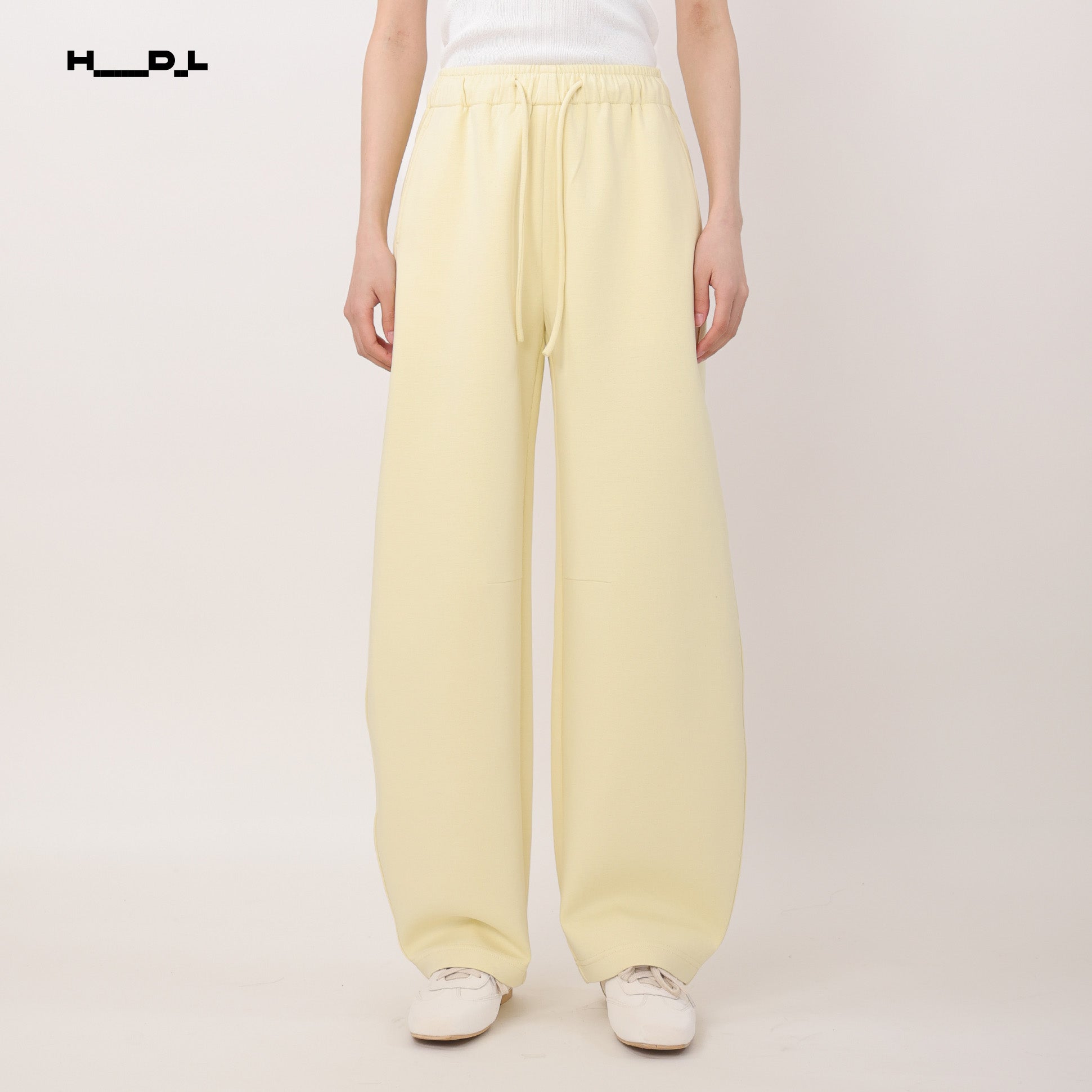 Mid-Rise Straight-Leg Jeans