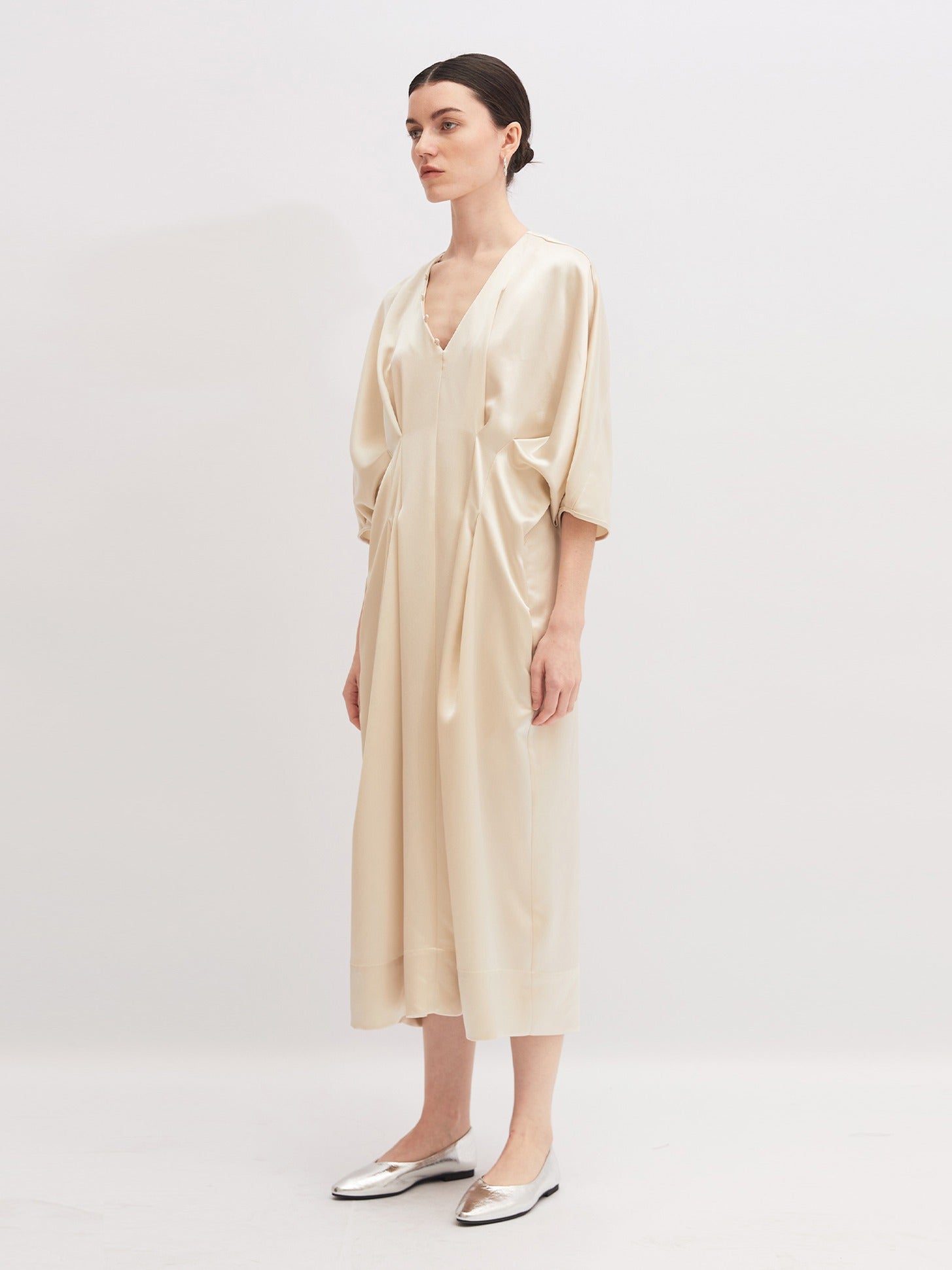 Acetate V-Neck Midi Dress - 米色