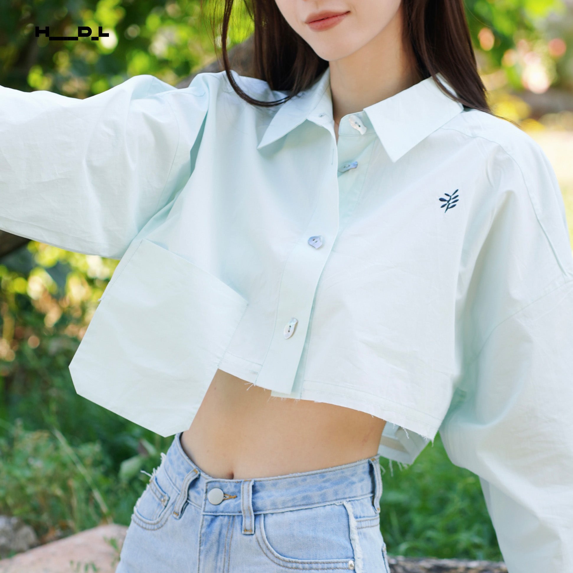 Fitted Cropped Mint Green Shirt