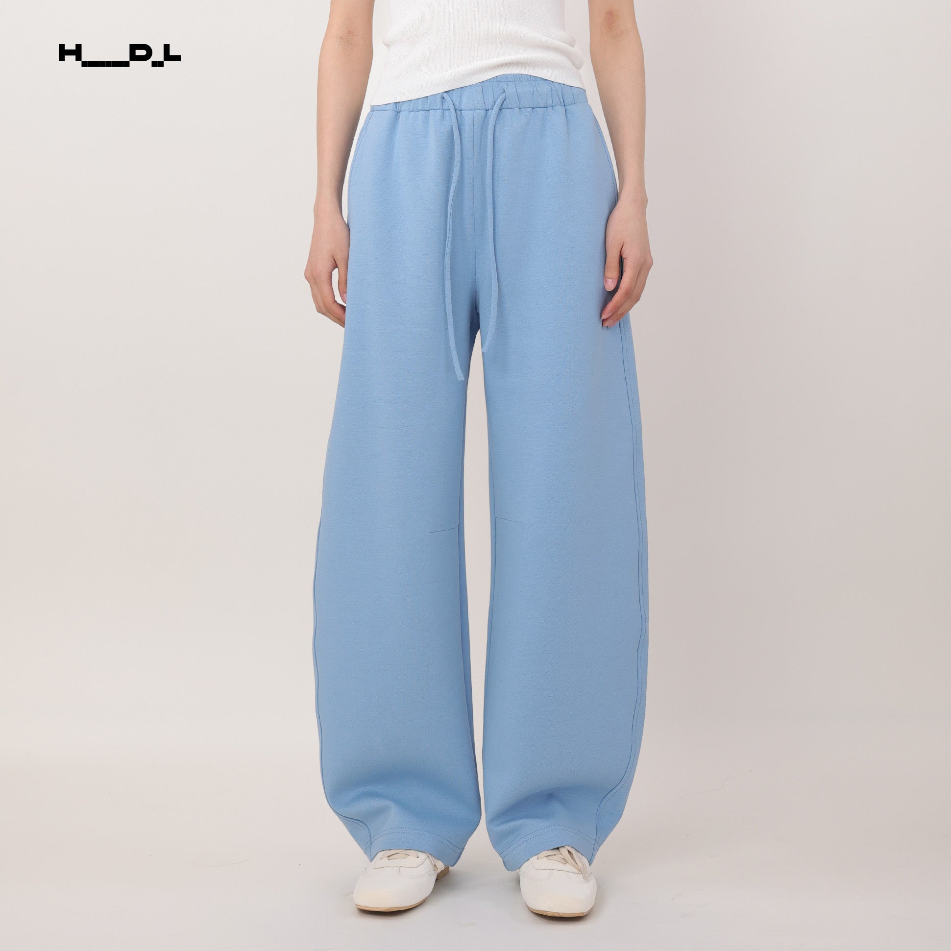Mid-Rise Straight-Leg Jeans