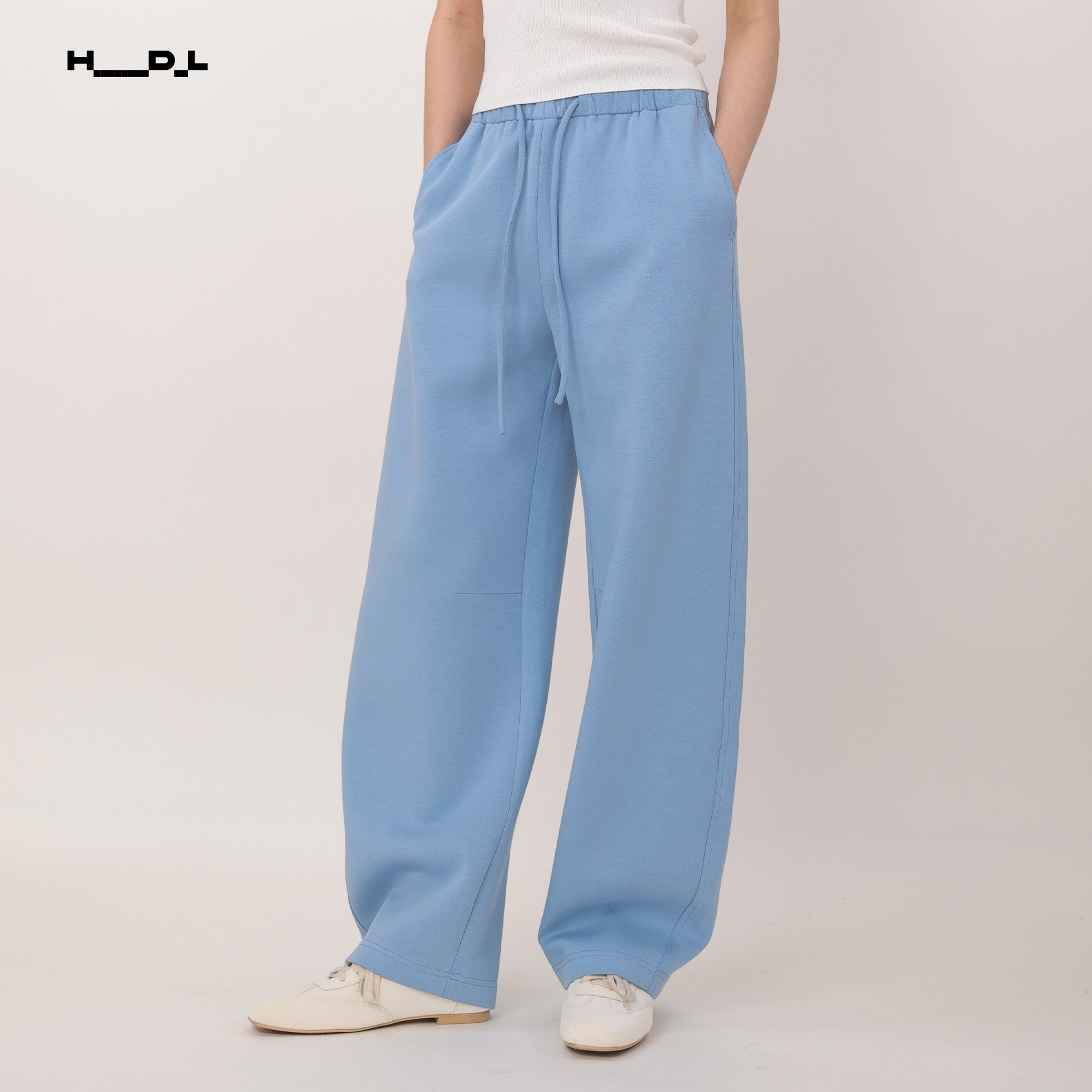 Mid-Rise Straight-Leg Jeans