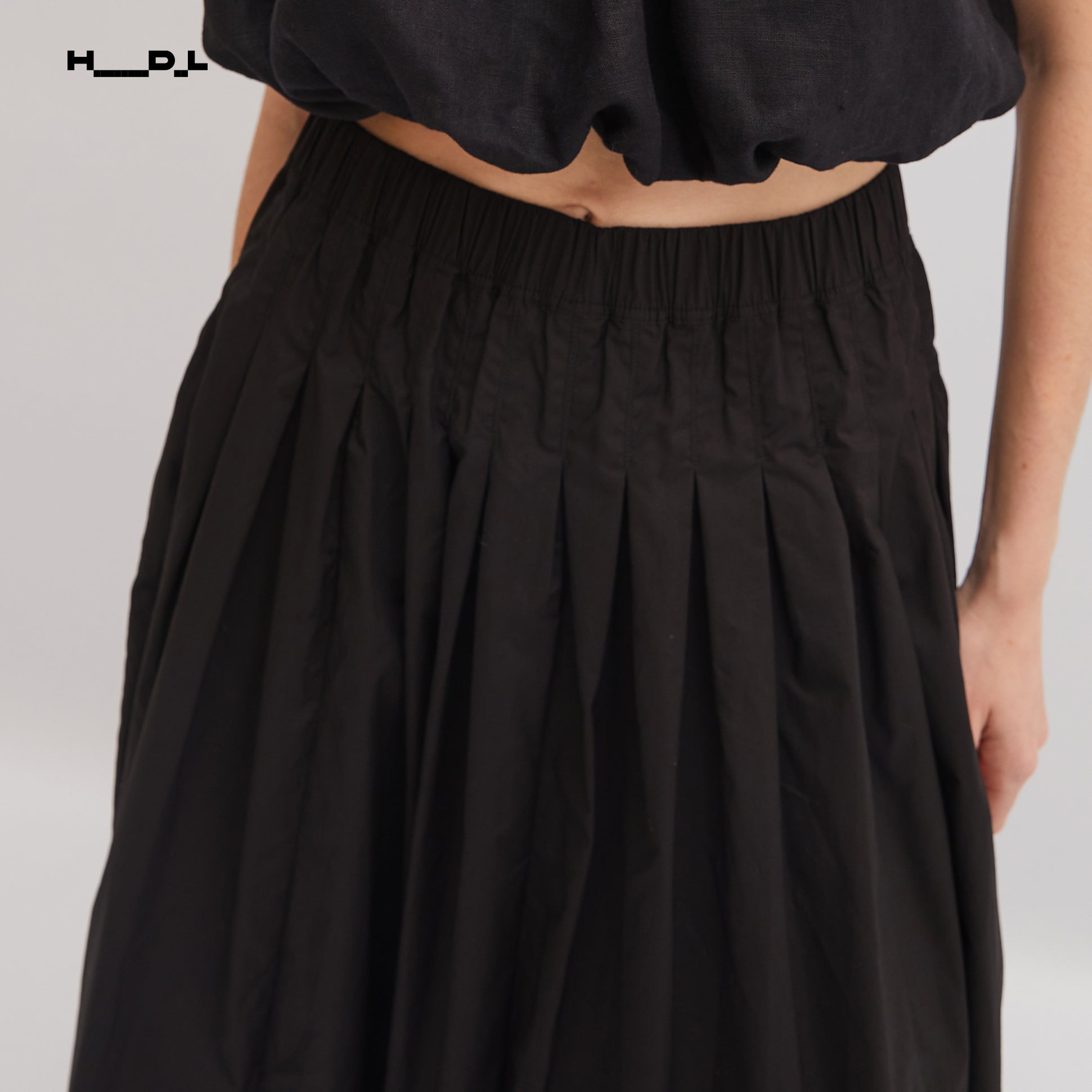 Waist-Gathered Tencel Acetate Skirt