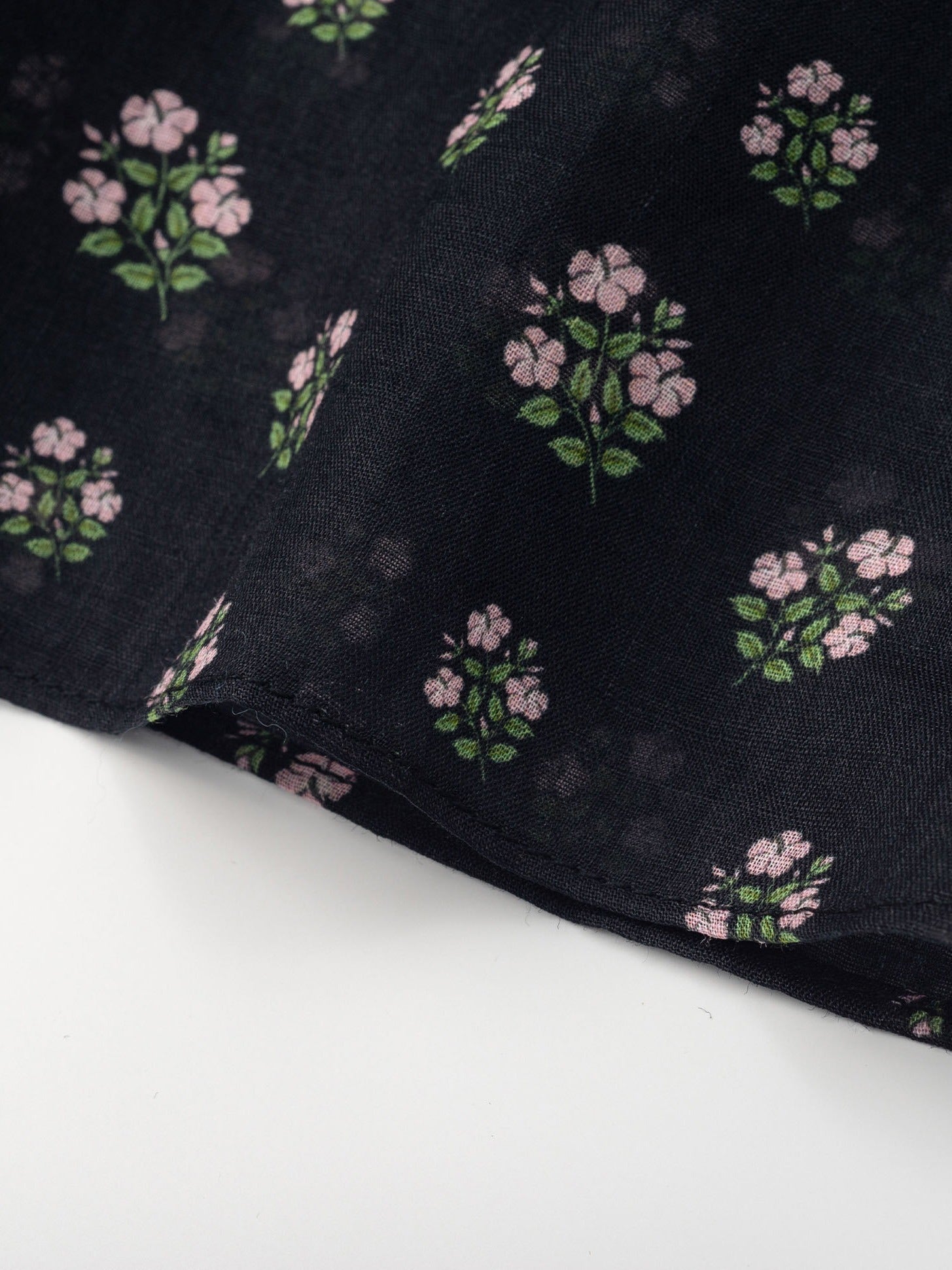 Ramie Tassel Blouse - 黑色印花