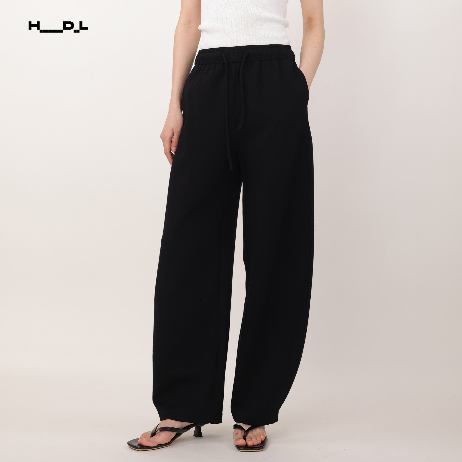 Mid-Rise Straight-Leg Jeans