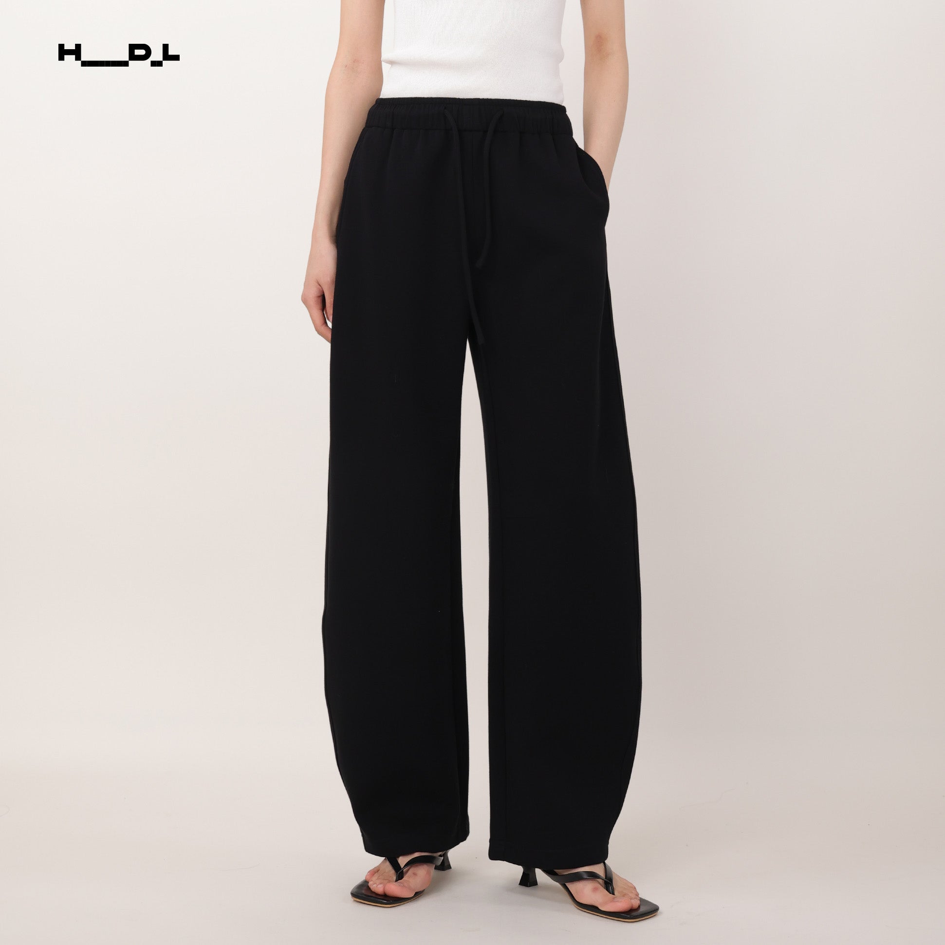Mid-Rise Straight-Leg Jeans