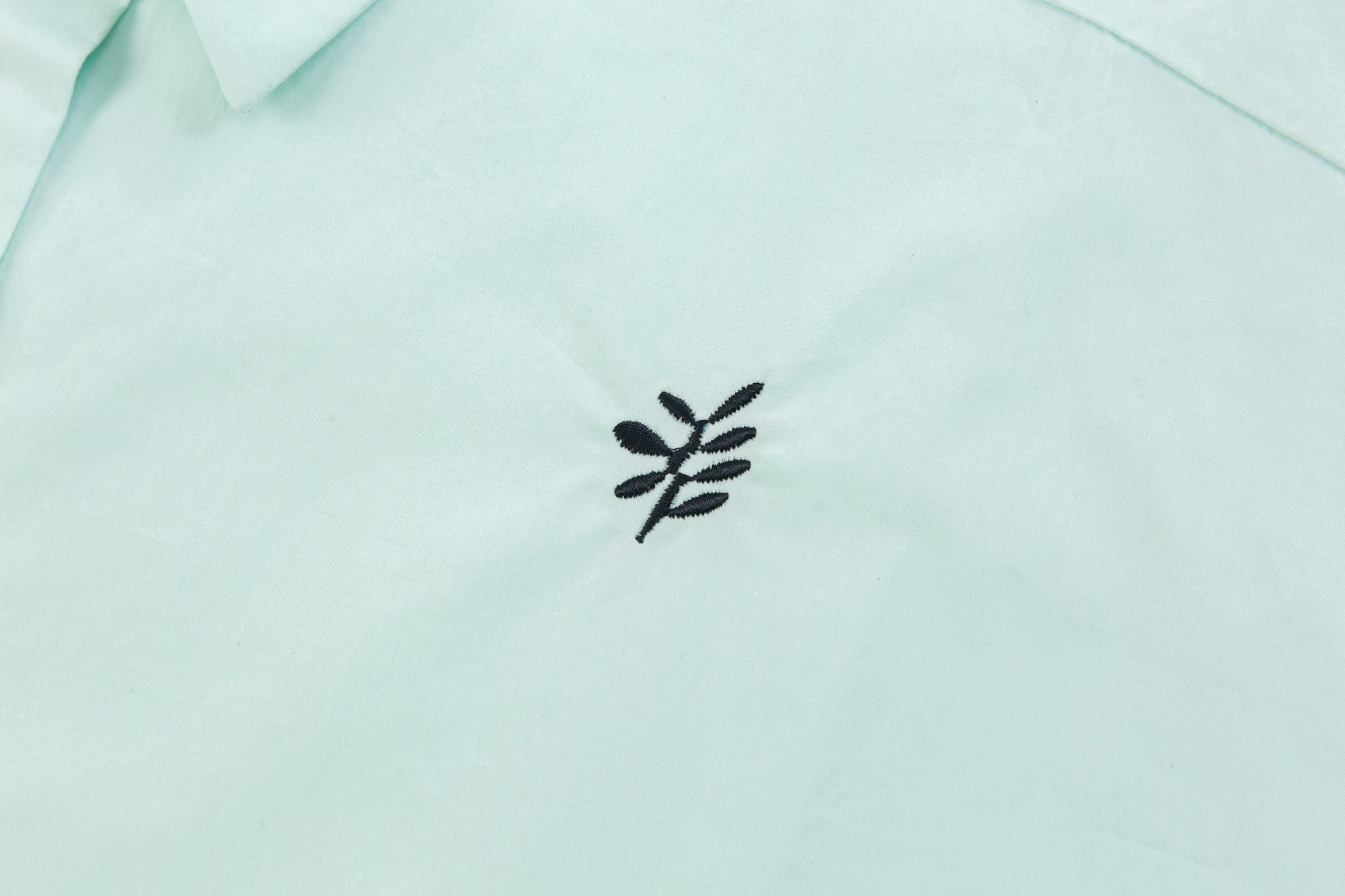 Fitted Cropped Mint Green Shirt