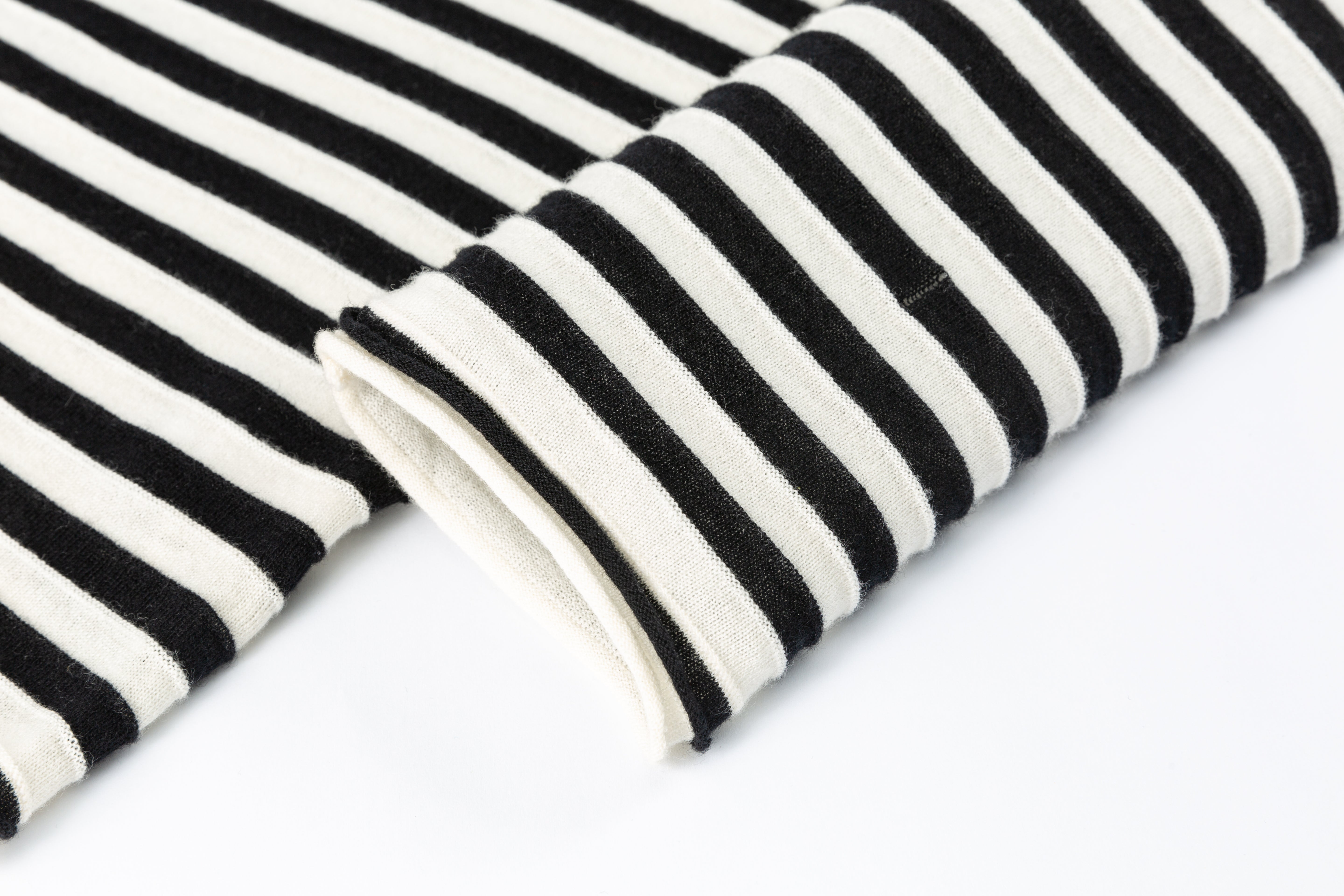 HDL Paire Flamma Black White Striped Relaxed Long Sleeve Top